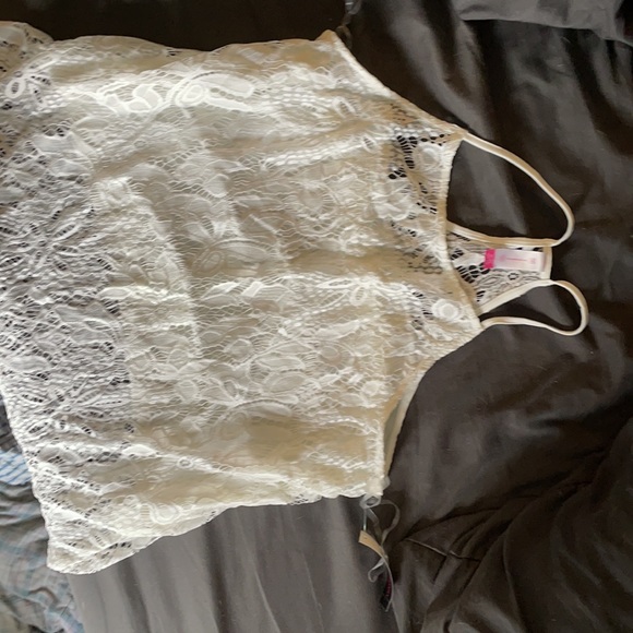 No boundaries white shirt - Picture 2 of 2